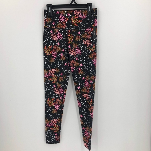 Victoria Sport floral and star print leggings - Picture 7 of 7
